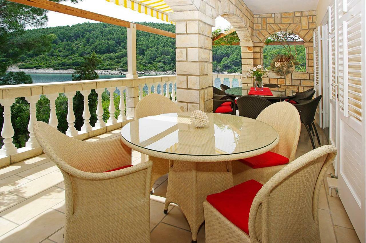 Waterfront Villa With Pool Vela Luka Exterior foto